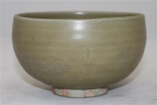 A Longquan celadon alms bowl, Song / Yuan Dynasty, diameter 14cm